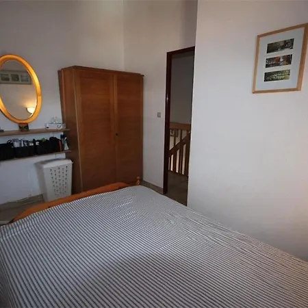 Vila D'angle, 5 Couchages, 2 Etage, Terrasse Sud Parking Dans Securisee, Wifi , Piscine Commune 400m De La Lrjp123